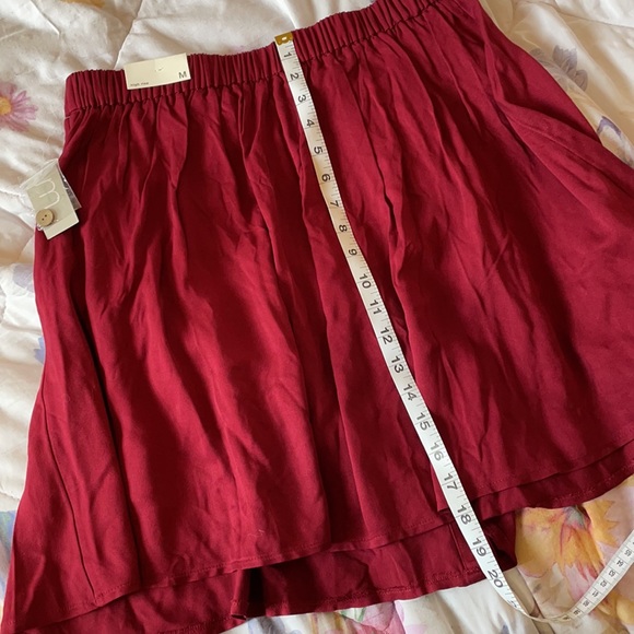 Women’s M Maroon Skirt - Picture 3 of 5